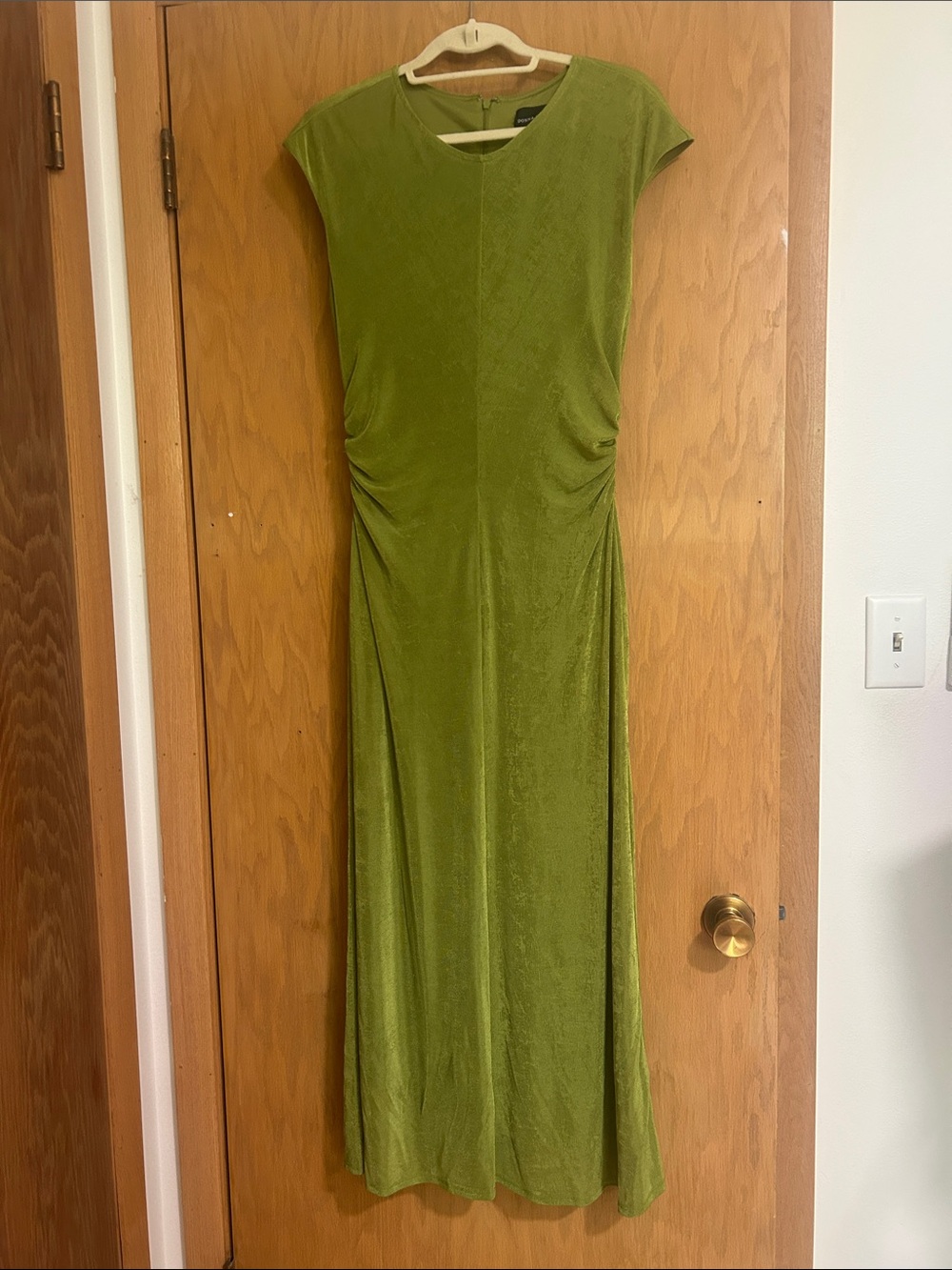 Donna Morgan Olive Green Cap Sleeve Maxi Dress with Side Ruching